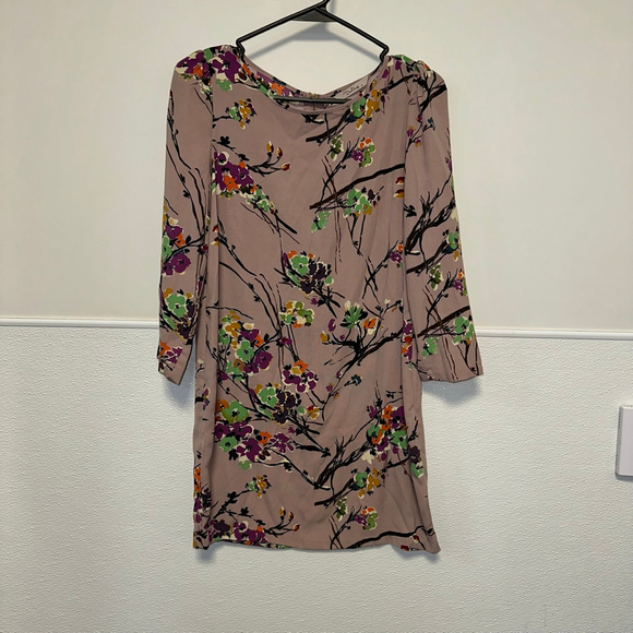 Women's Darling Floral Print Dress Size Small Zipper Back Mauve Tunic - Picture 3 of 8